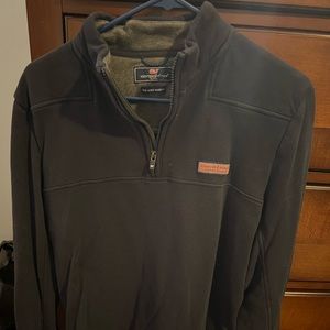 Vineyard vines shep shirt quarter zip. Size medium.